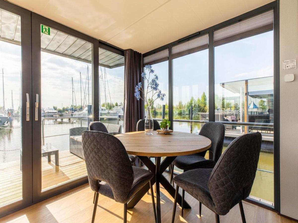 Comfortable Houseboat In Volendam Marina 외부 사진