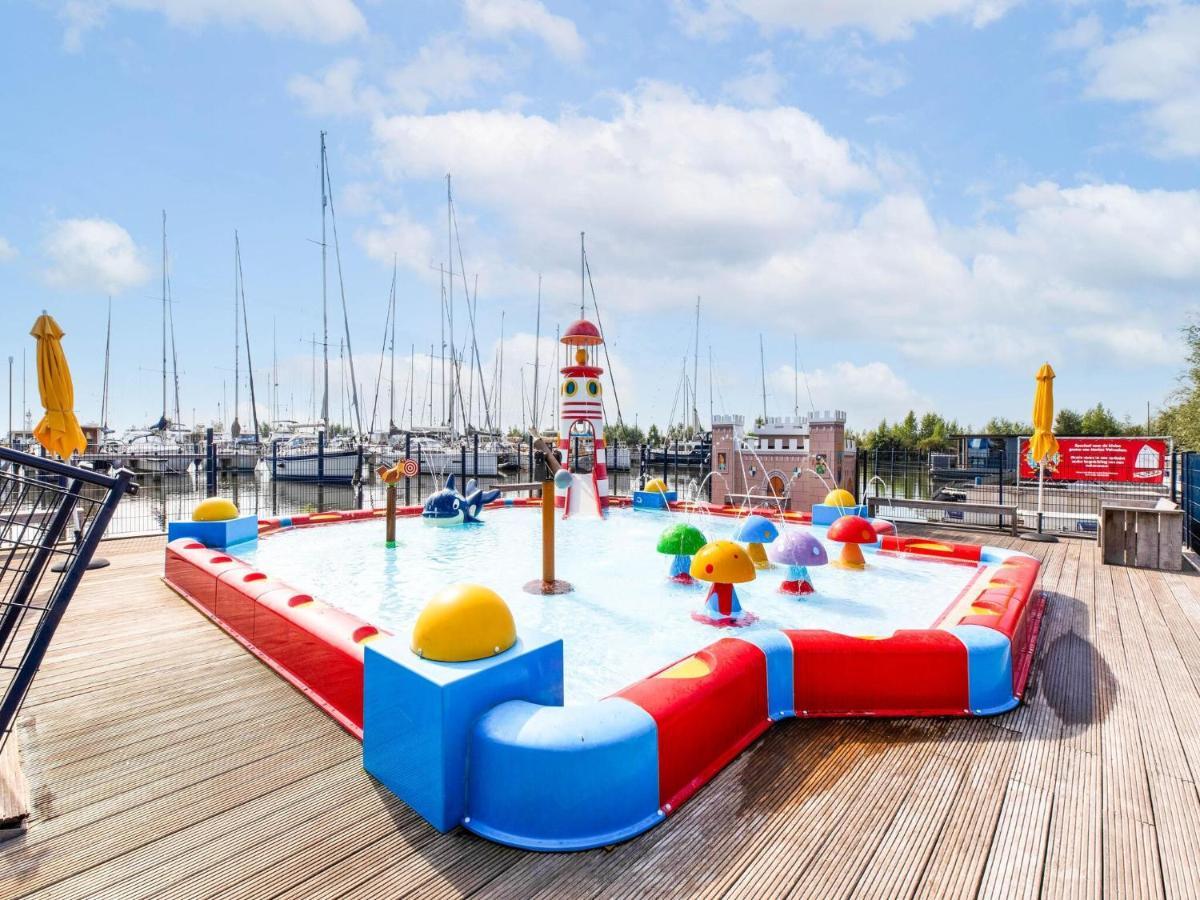 Comfortable Houseboat In Volendam Marina 외부 사진
