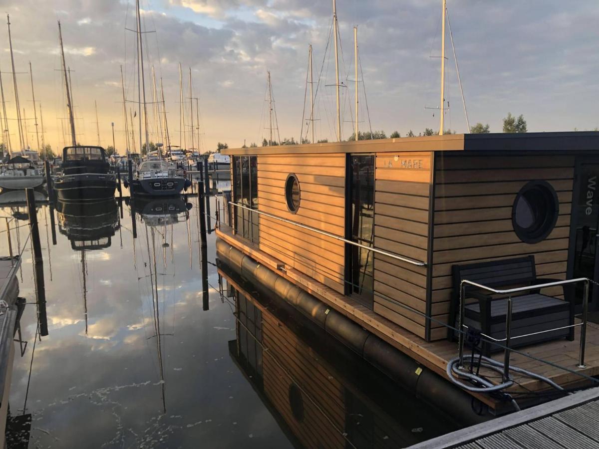 Comfortable Houseboat In Volendam Marina 외부 사진